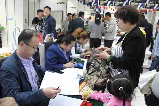 情歌王子黃格選燃爆鄂爾多斯，歐路莎20周年慶鄂爾多斯站完美收官