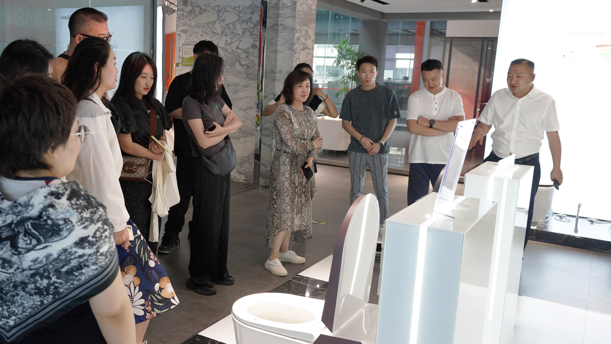 共話設(shè)計(jì) 共筑美好 | 設(shè)計(jì)師走進(jìn)歐路莎衛(wèi)浴